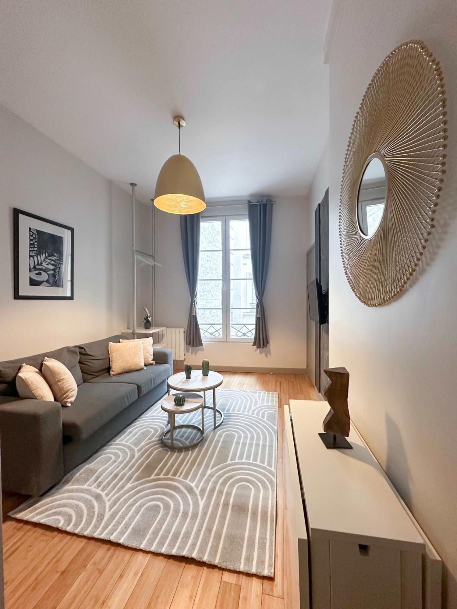 Renovated Champs-Elysees Retreat Appartement Parijs Buitenkant foto