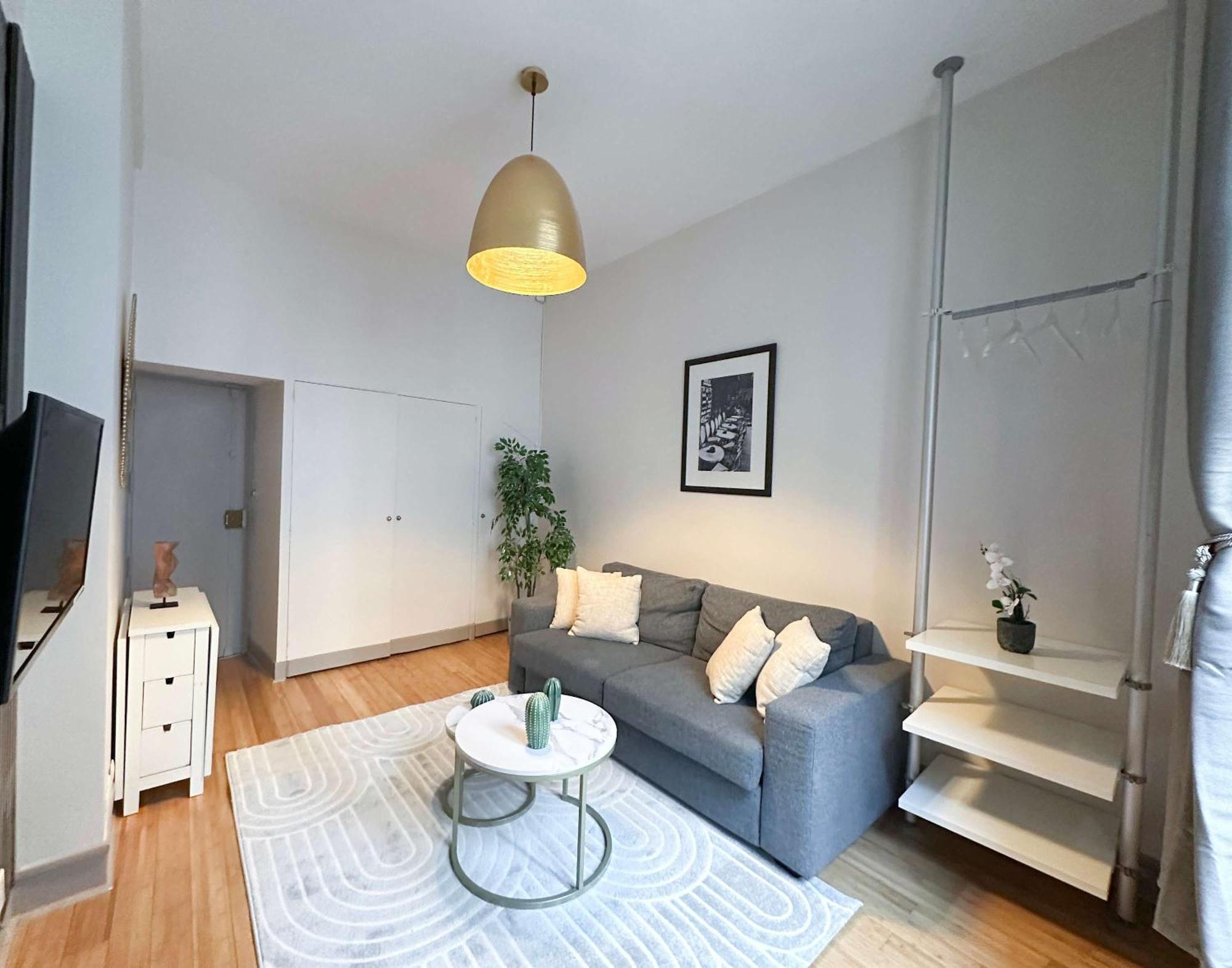 Renovated Champs-Elysees Retreat Appartement Parijs Buitenkant foto